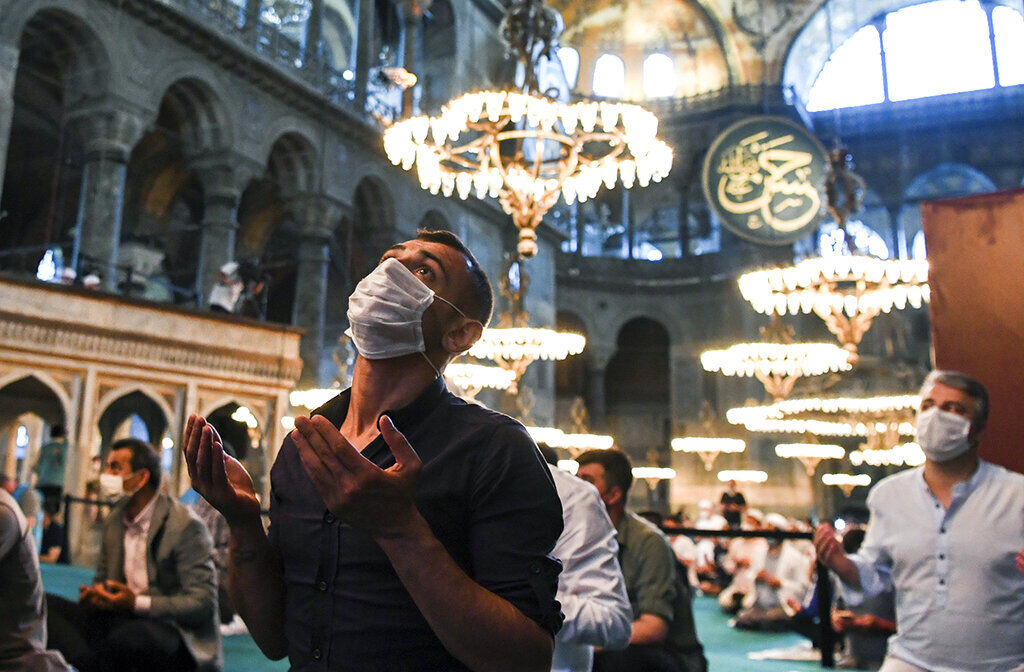 APTOPIX Virus Outbreak Turkey Eid